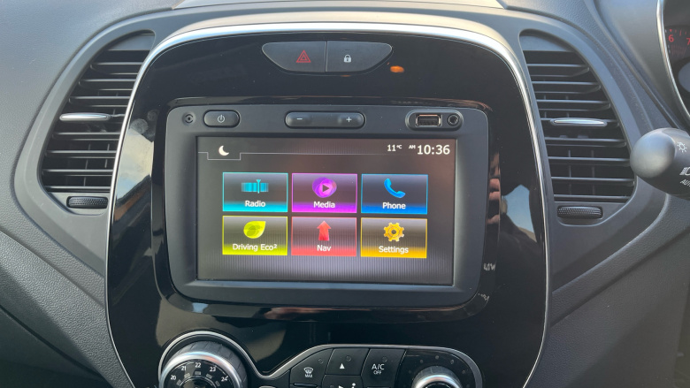 Renault Captur 0.9 TCE 90 Iconic 5dr Petrol Hatchback